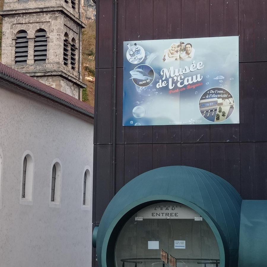 Au Bonheur Suspendu Apartamento Pont-en-Royans Exterior foto